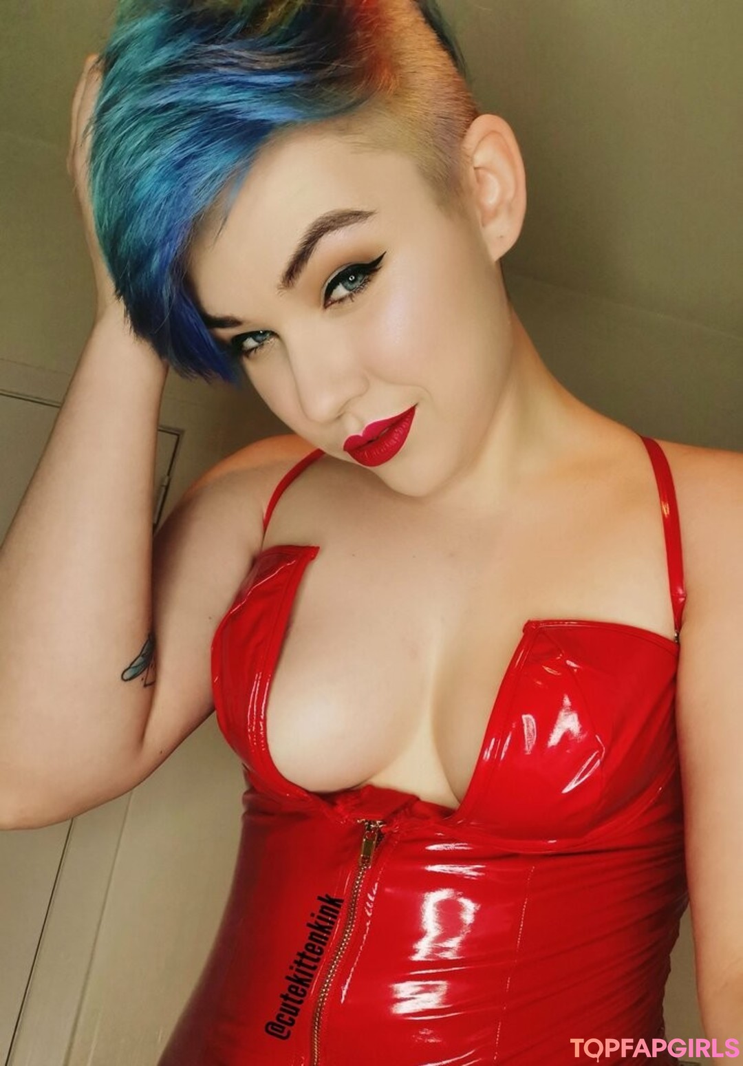 Foto desnuda filtrada de OnlyFans de Cutekatkinklite #6 Foto desnuda filtrada de OnlyFans de Cutekatkinklite #6