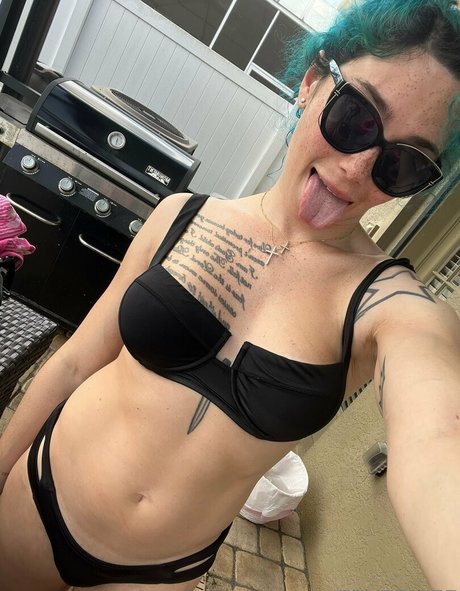 Foto desnuda filtrada de OnlyFans de Eevee Bee