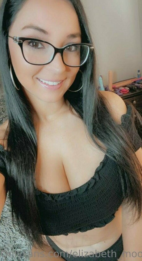 Elizabeth_moon1