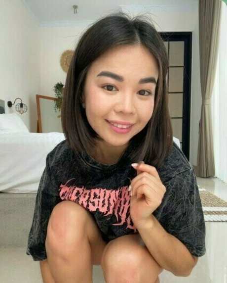 Elizabeth_moon1