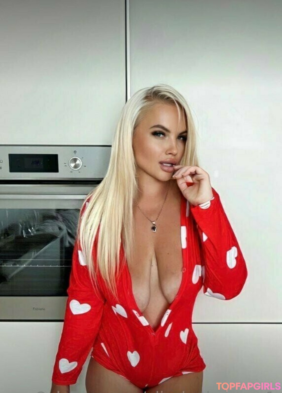Foto desnuda filtrada de OnlyFans de Elizabethmoon1 #690 Foto desnuda filtrada de OnlyFans de Elizabethmoon1 #690