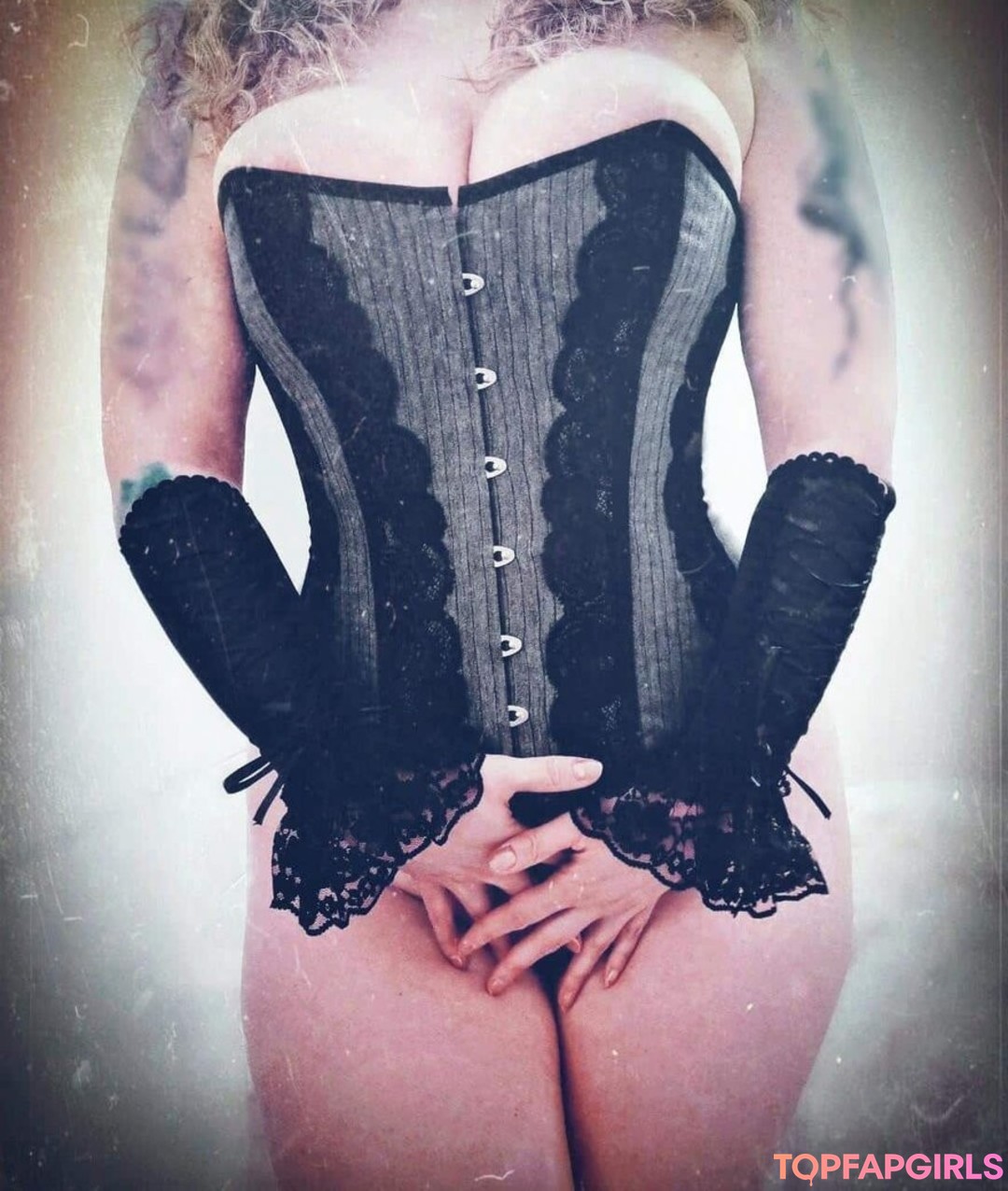 Foto desnuda filtrada de OnlyFans de Rich Protection #79 Foto desnuda filtrada de OnlyFans de Rich Protection #79