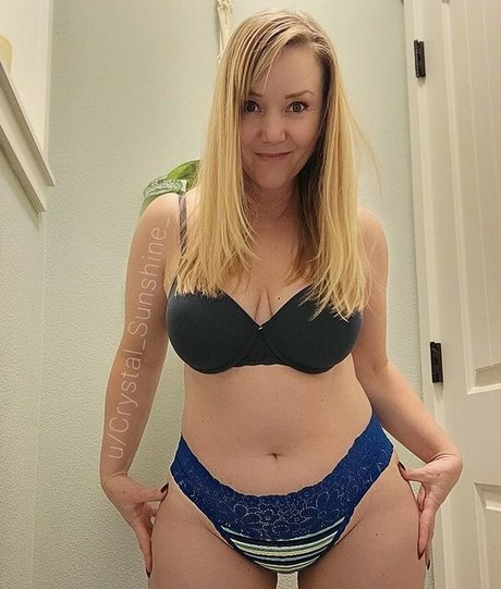 Foto desnuda filtrada de OnlyFans de Crystal Sunshine