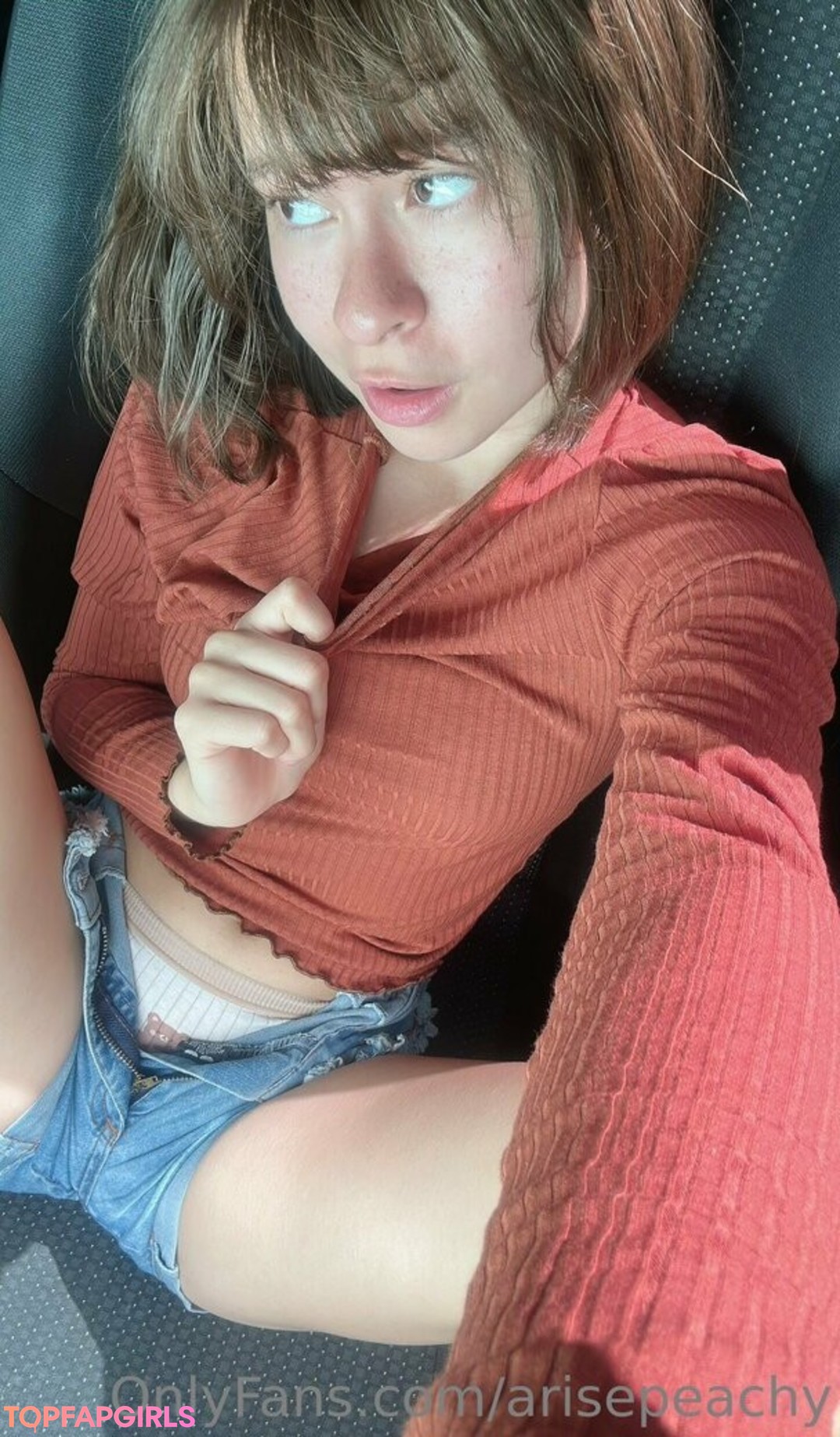 Foto desnuda filtrada de OnlyFans de Arise Peachy #187 Foto desnuda filtrada de OnlyFans de Arise Peachy #187