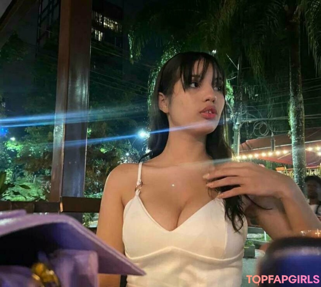 Foto desnuda filtrada de OnlyFans de Dreamella69 #28 Foto desnuda filtrada de OnlyFans de Dreamella69 #28