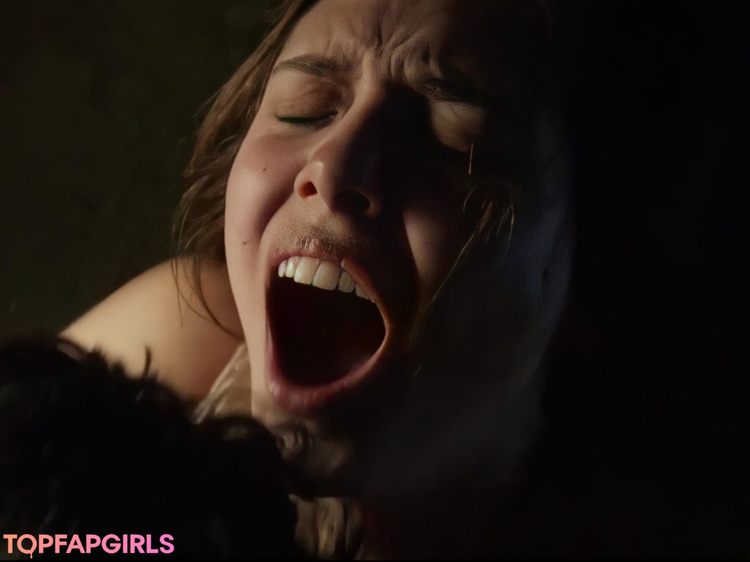 Foto desnuda filtrada de OnlyFans de Elizabeth Olsen #29 Foto desnuda filtrada de OnlyFans de Elizabeth Olsen #29