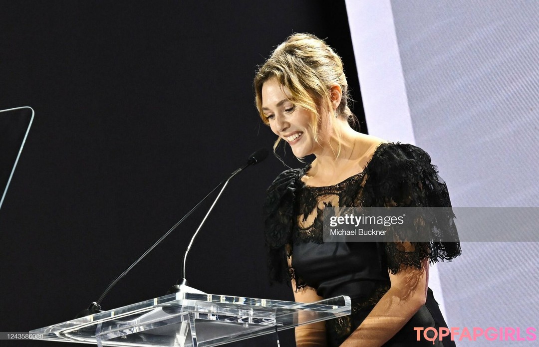 Foto desnuda filtrada de OnlyFans de Elizabeth Olsen #361 Foto desnuda filtrada de OnlyFans de Elizabeth Olsen #361