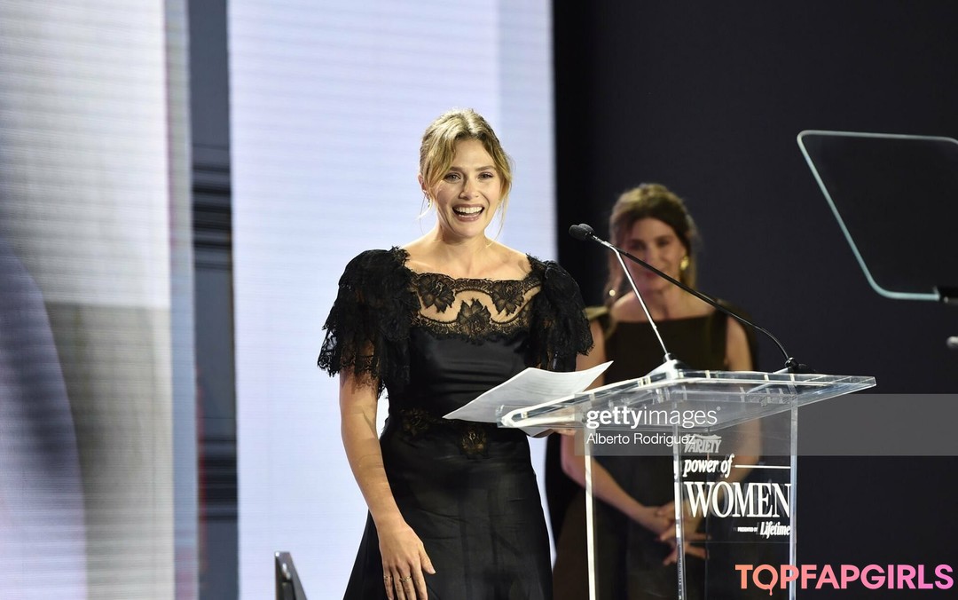 Foto desnuda filtrada de OnlyFans de Elizabeth Olsen #362 Foto desnuda filtrada de OnlyFans de Elizabeth Olsen #362