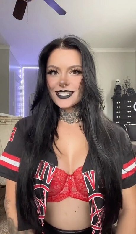 Yourfavlittledemon