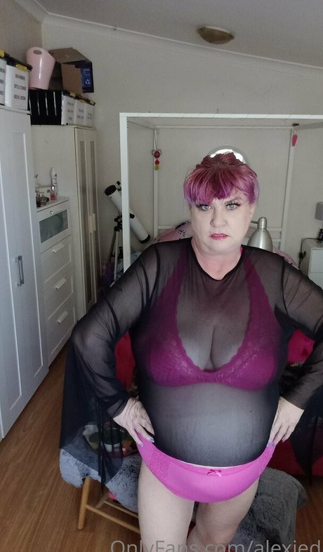 Foto desnuda filtrada de OnlyFans de Pinkywinky22