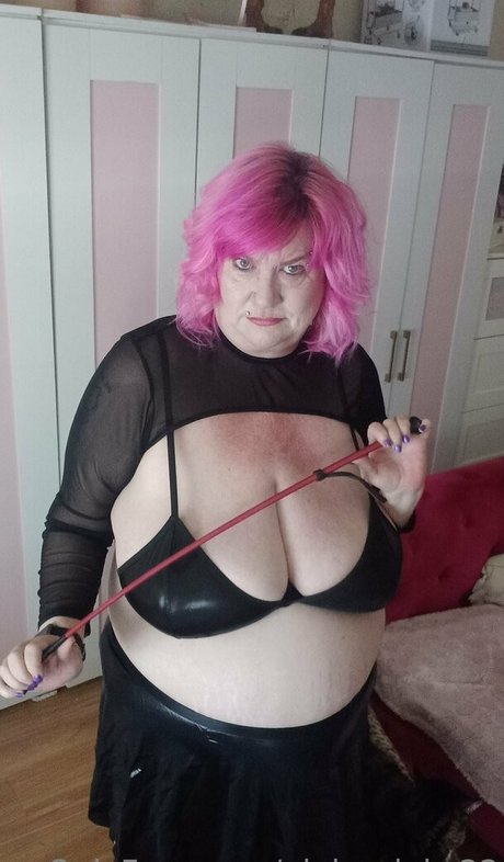 Pinkywinky22