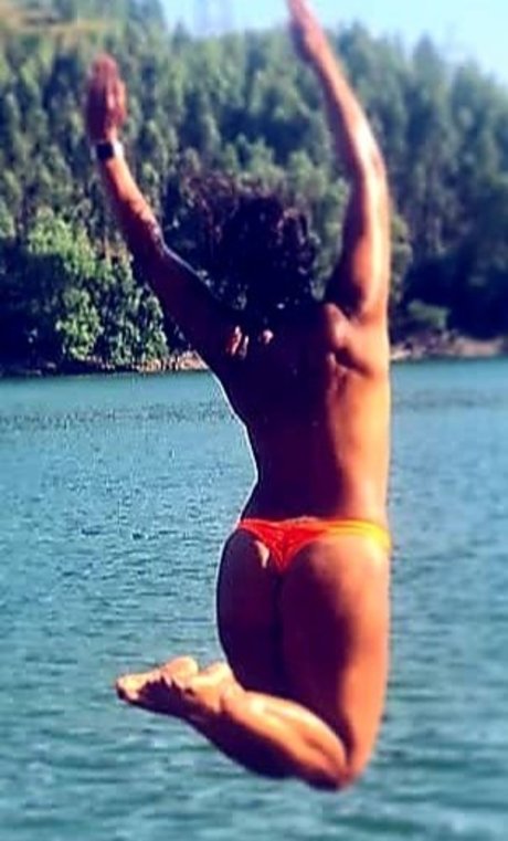 Saira Khan
