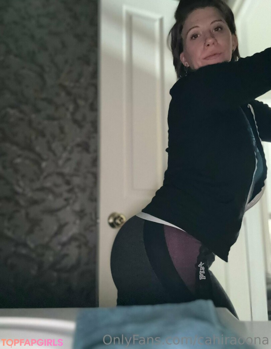 Foto desnuda filtrada de OnlyFans de Cahiraoona #40 Foto desnuda filtrada de OnlyFans de Cahiraoona #40