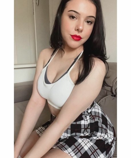 Foto desnuda filtrada de OnlyFans de Emilyisredcoat