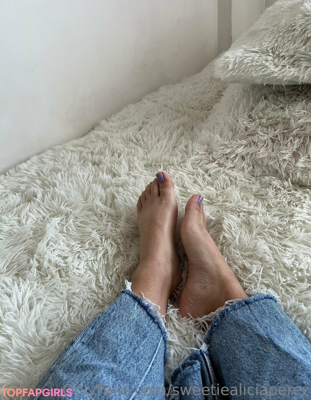 Foto desnuda filtrada de OnlyFans de Sweetiealiciaperez #53 Foto desnuda filtrada de OnlyFans de Sweetiealiciaperez #53