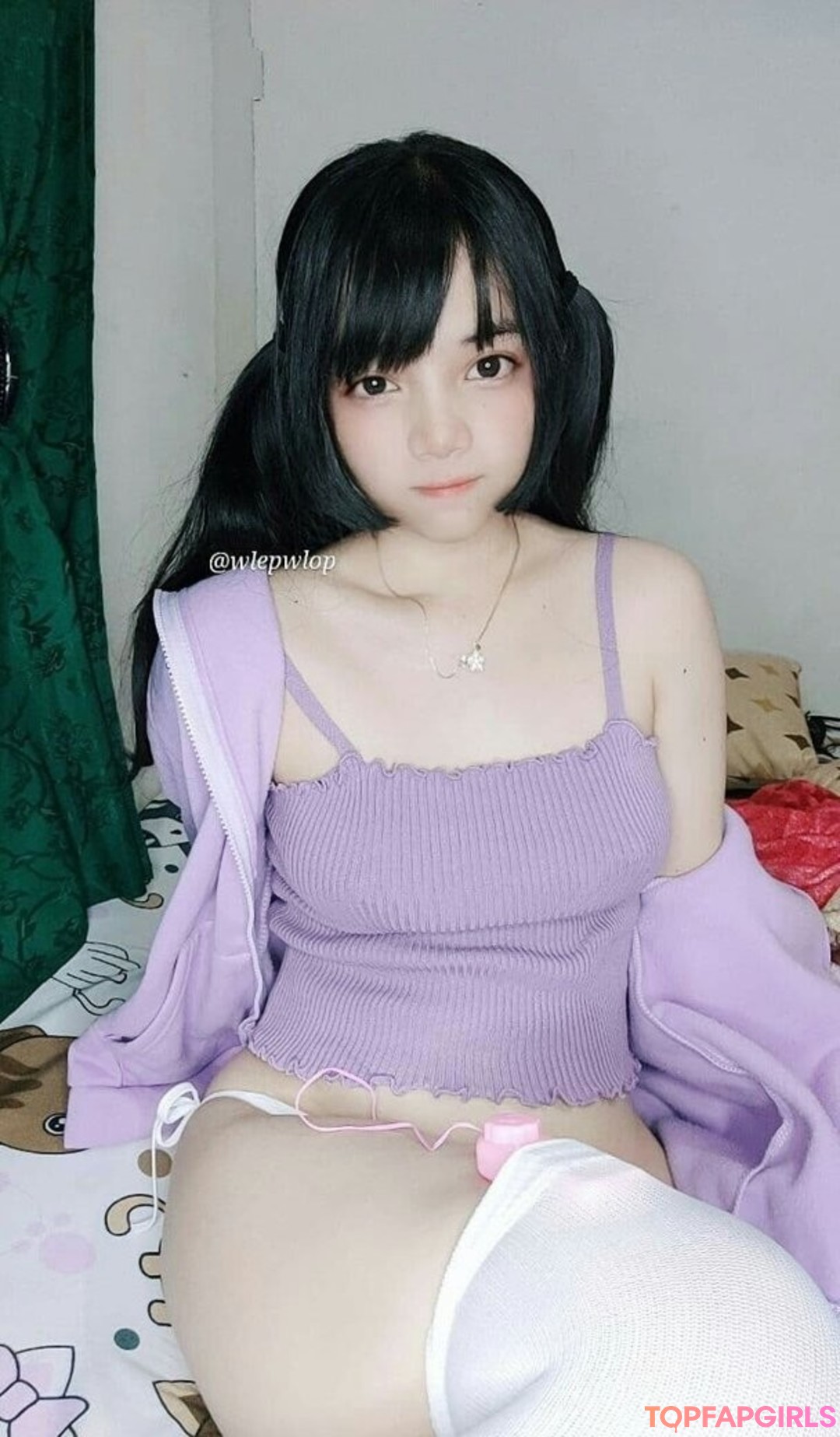 Foto desnuda filtrada de OnlyFans de Angel Chan #8 Foto desnuda filtrada de OnlyFans de Angel Chan #8