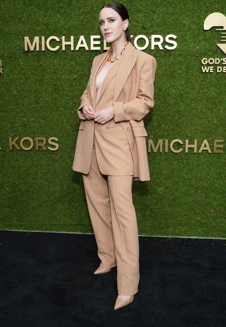Foto desnuda filtrada de OnlyFans de Rachel Brosnahan