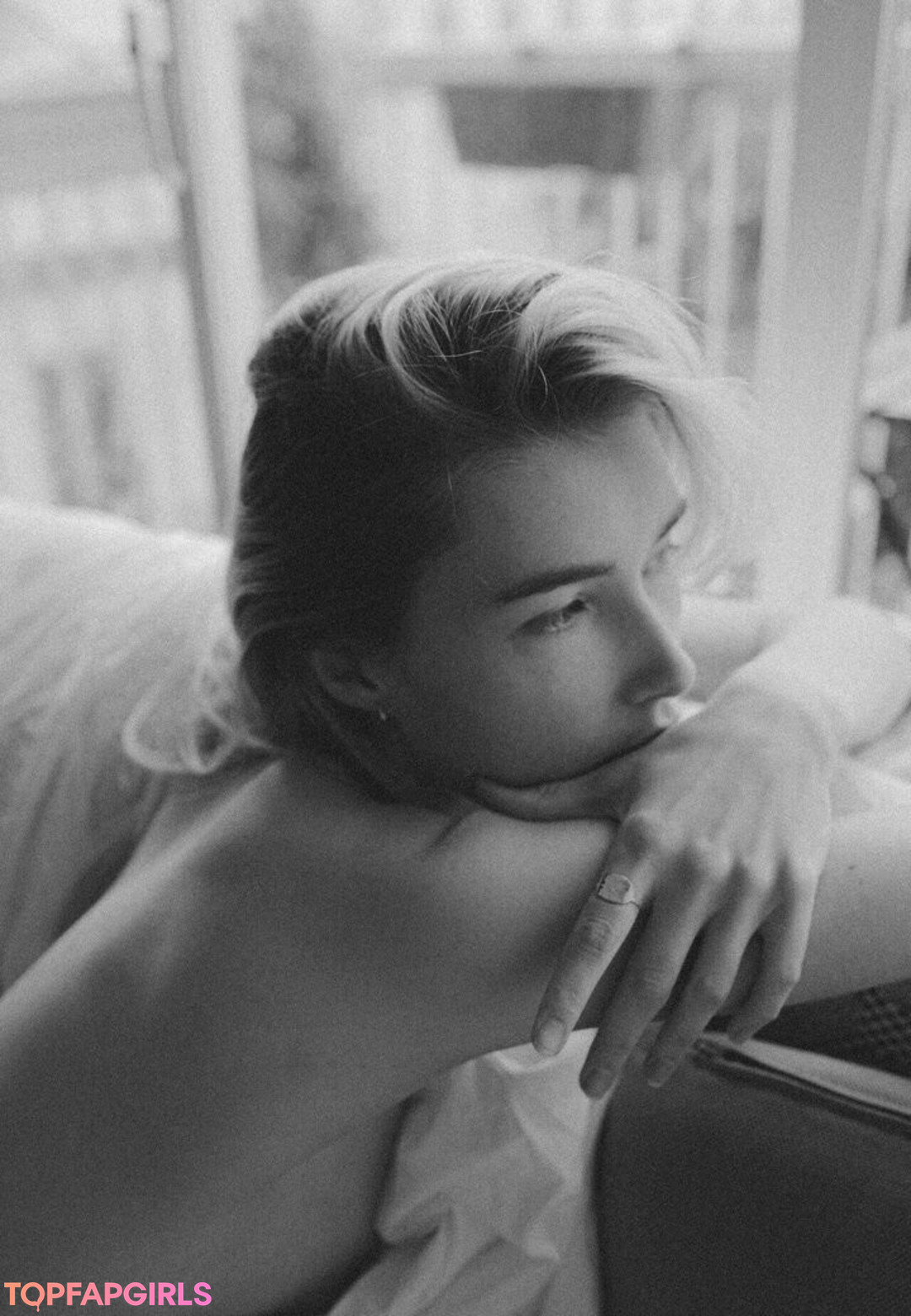 Foto desnuda filtrada de OnlyFans de Oceane Le Ny #115 Foto desnuda filtrada de OnlyFans de Oceane Le Ny #115