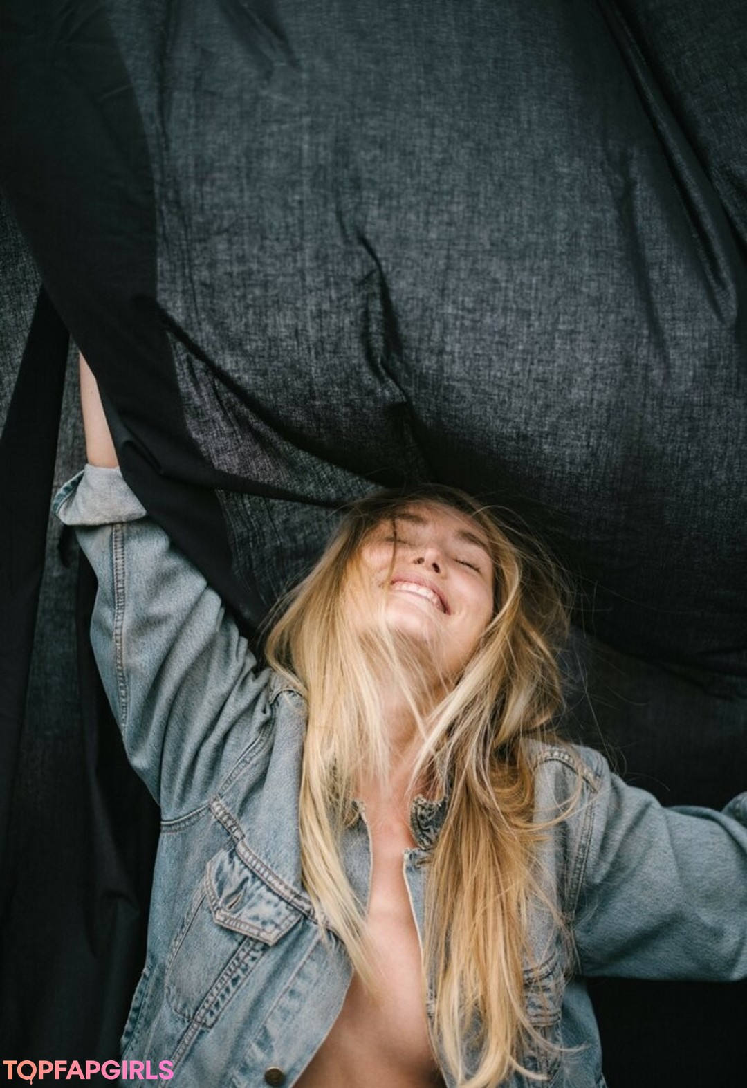 Foto desnuda filtrada de OnlyFans de Oceane Le Ny #132 Foto desnuda filtrada de OnlyFans de Oceane Le Ny #132