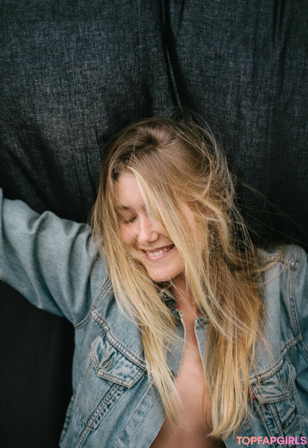 Foto desnuda filtrada de OnlyFans de Oceane Le Ny #133 Foto desnuda filtrada de OnlyFans de Oceane Le Ny #133