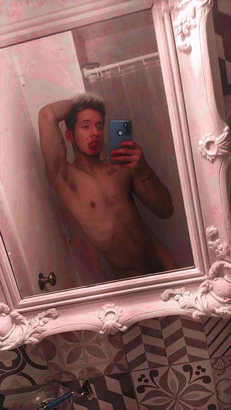 Foto desnuda filtrada de OnlyFans de Lianbadboy