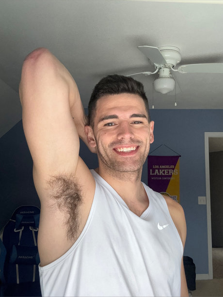 Foto desnuda filtrada de OnlyFans de Liam Jacobs  Top 1