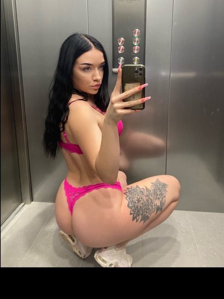 Leyla Duval 