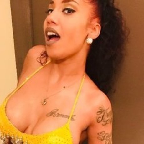 Lexxxlola
