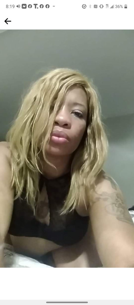 Foto desnuda filtrada de OnlyFans de Lesebae22