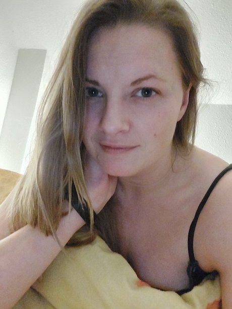 Foto desnuda filtrada de OnlyFans de Leonore K