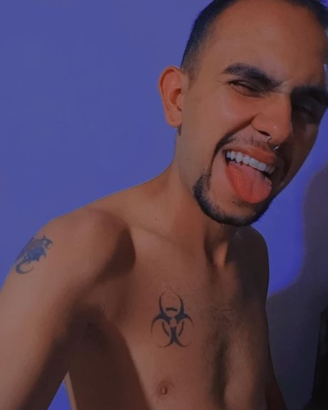 Foto desnuda filtrada de OnlyFans de Leonardo Samuel