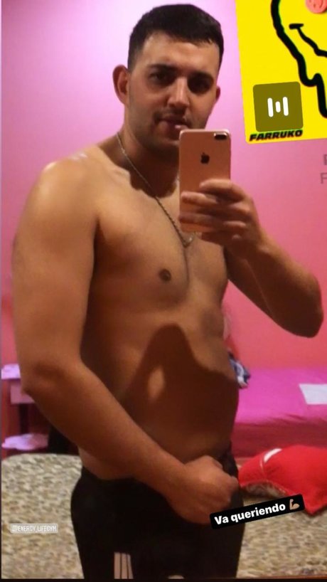 Foto desnuda filtrada de OnlyFans de Leo Js