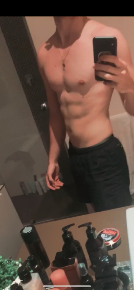 Foto desnuda filtrada de OnlyFans de Justinc