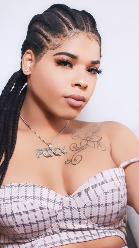 Foto desnuda filtrada de OnlyFans de Lena Bagzxxx