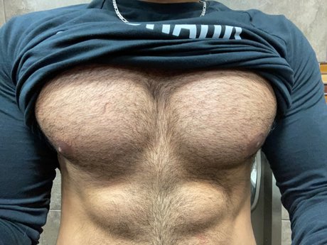 Foto desnuda filtrada de OnlyFans de Malek