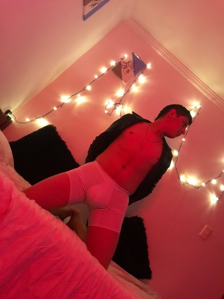 Foto desnuda filtrada de OnlyFans de Leal