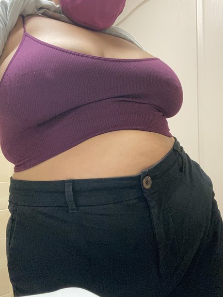 Foto desnuda filtrada de OnlyFans de Leaf Beibi Free