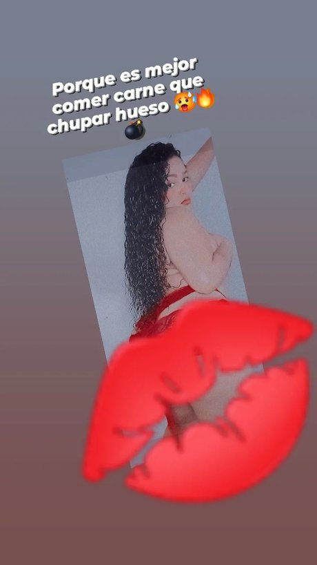 Foto desnuda filtrada de OnlyFans de Geraldines Valdiviezo