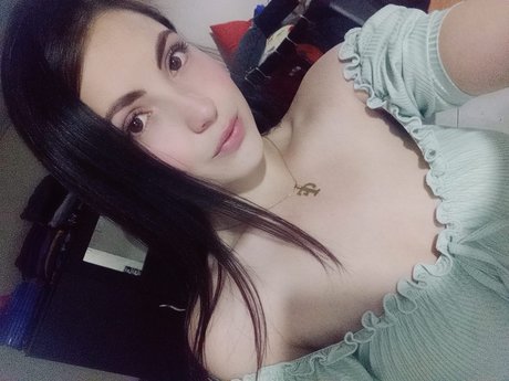 Foto desnuda filtrada de OnlyFans de Laura Milena