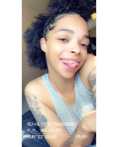 Foto desnuda filtrada de OnlyFans de Royalty