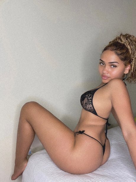 Foto desnuda filtrada de OnlyFans de Lina Mosquera
