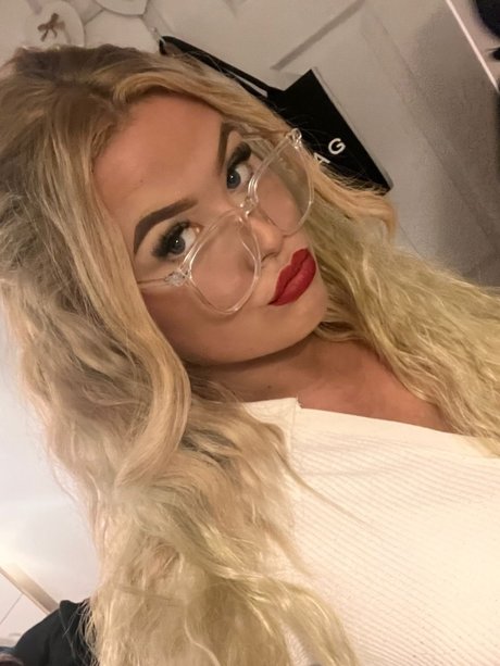 Foto desnuda filtrada de OnlyFans de Lily Hyde
