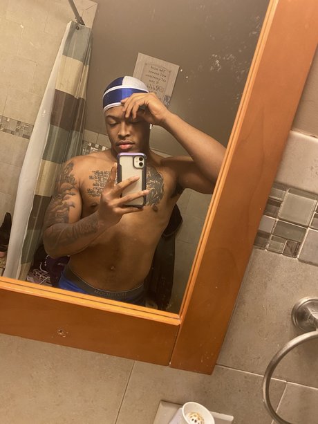 Foto desnuda filtrada de OnlyFans de Xclusive