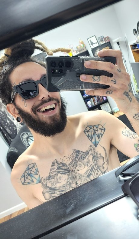 Foto desnuda filtrada de OnlyFans de Razor Flowerz