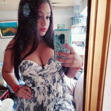 Foto desnuda filtrada de OnlyFans de Ligeia
