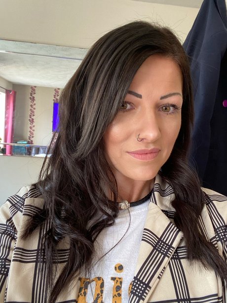 Foto desnuda filtrada de OnlyFans de Lozza