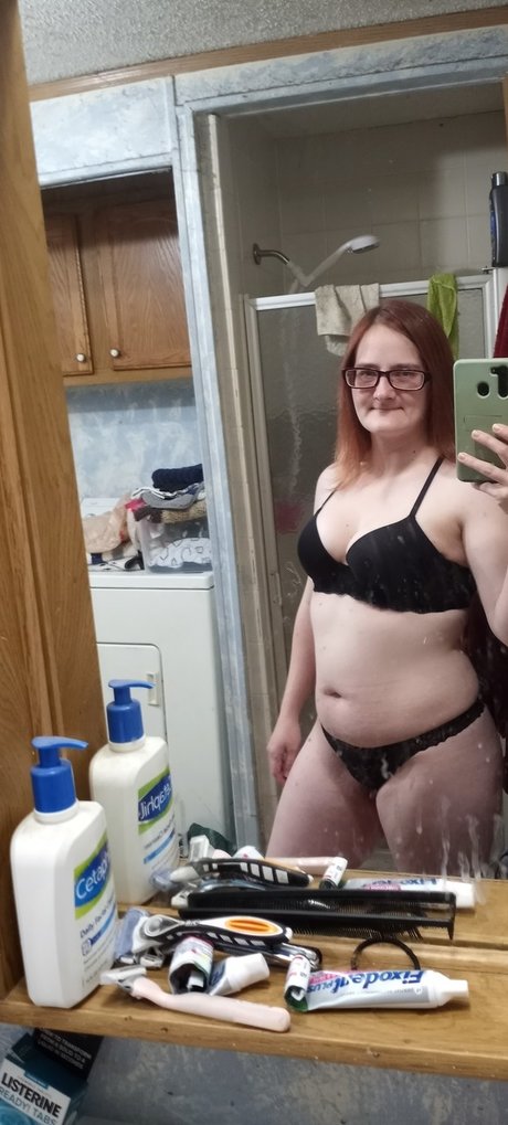 Foto desnuda filtrada de OnlyFans de Lovergirl1995