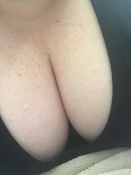 Foto desnuda filtrada de OnlyFans de Lovense Single Mama