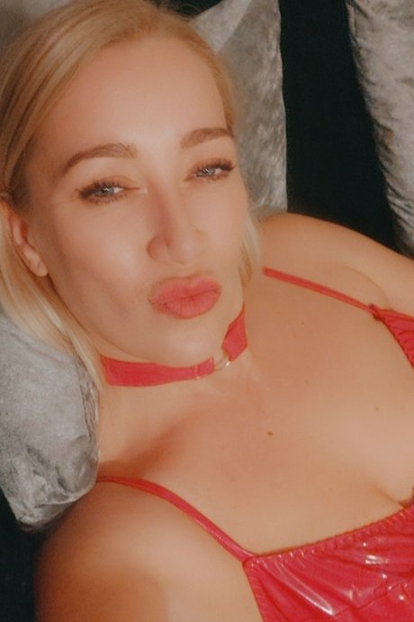 Foto desnuda filtrada de OnlyFans de Lovely X Laura