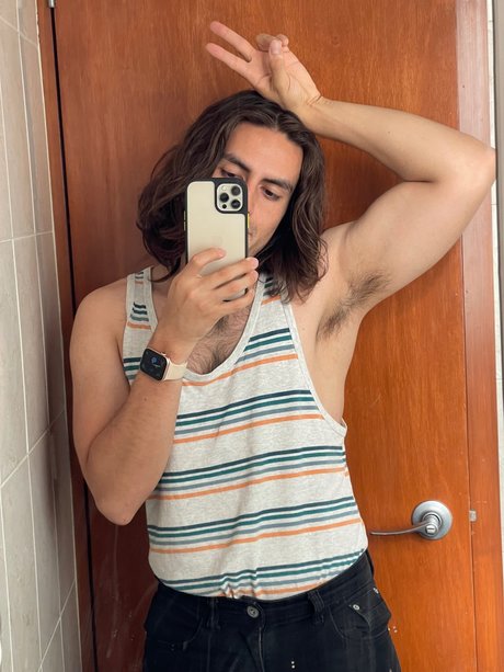 Foto desnuda filtrada de OnlyFans de Luis Torres